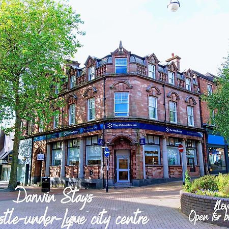Darwin Stays - Service Accommodation In Newcastle Under Lyme City Centre エクステリア 写真
