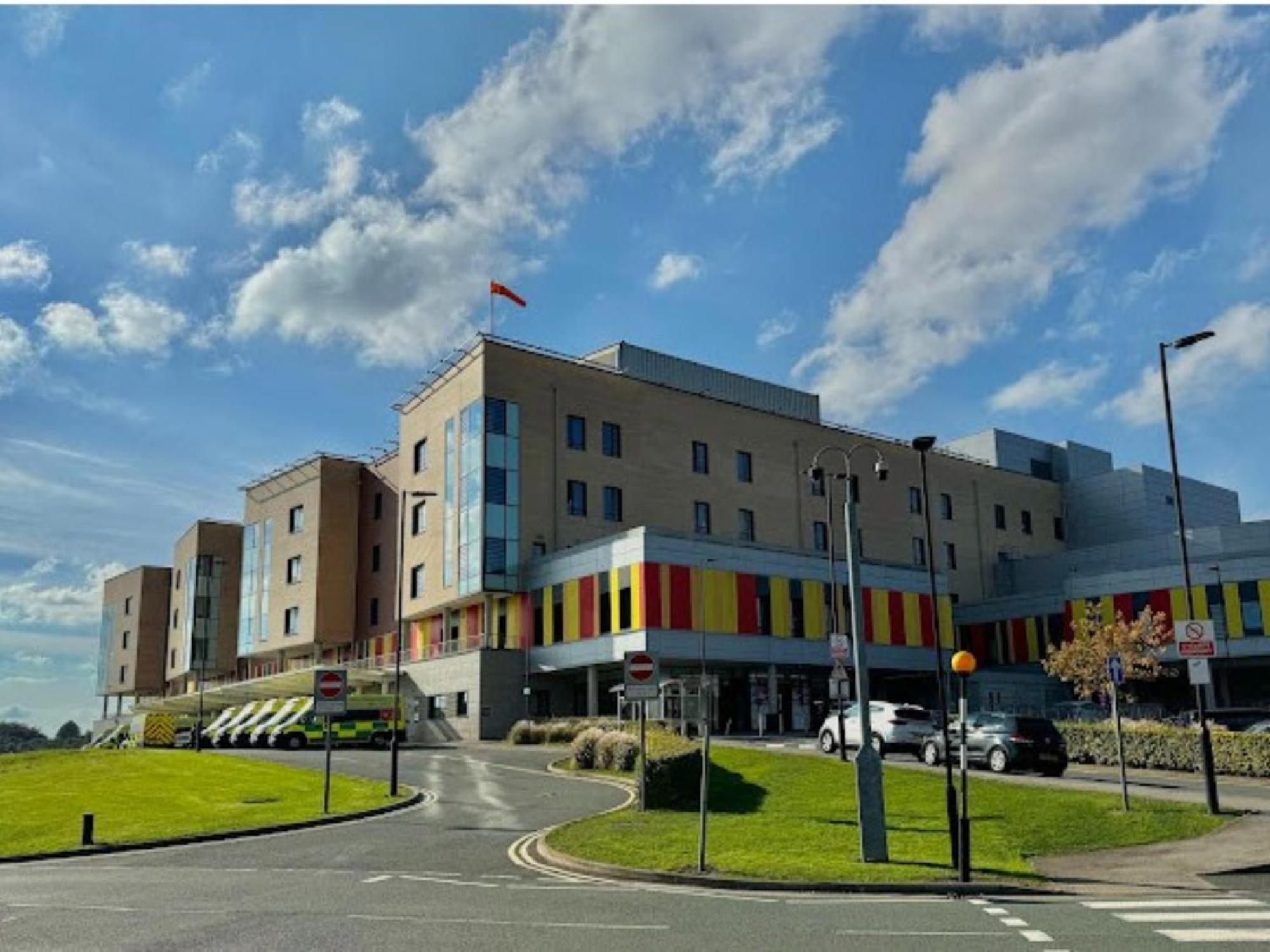 Darwin Stays - Service Accommodation In Newcastle Under Lyme City Centre エクステリア 写真