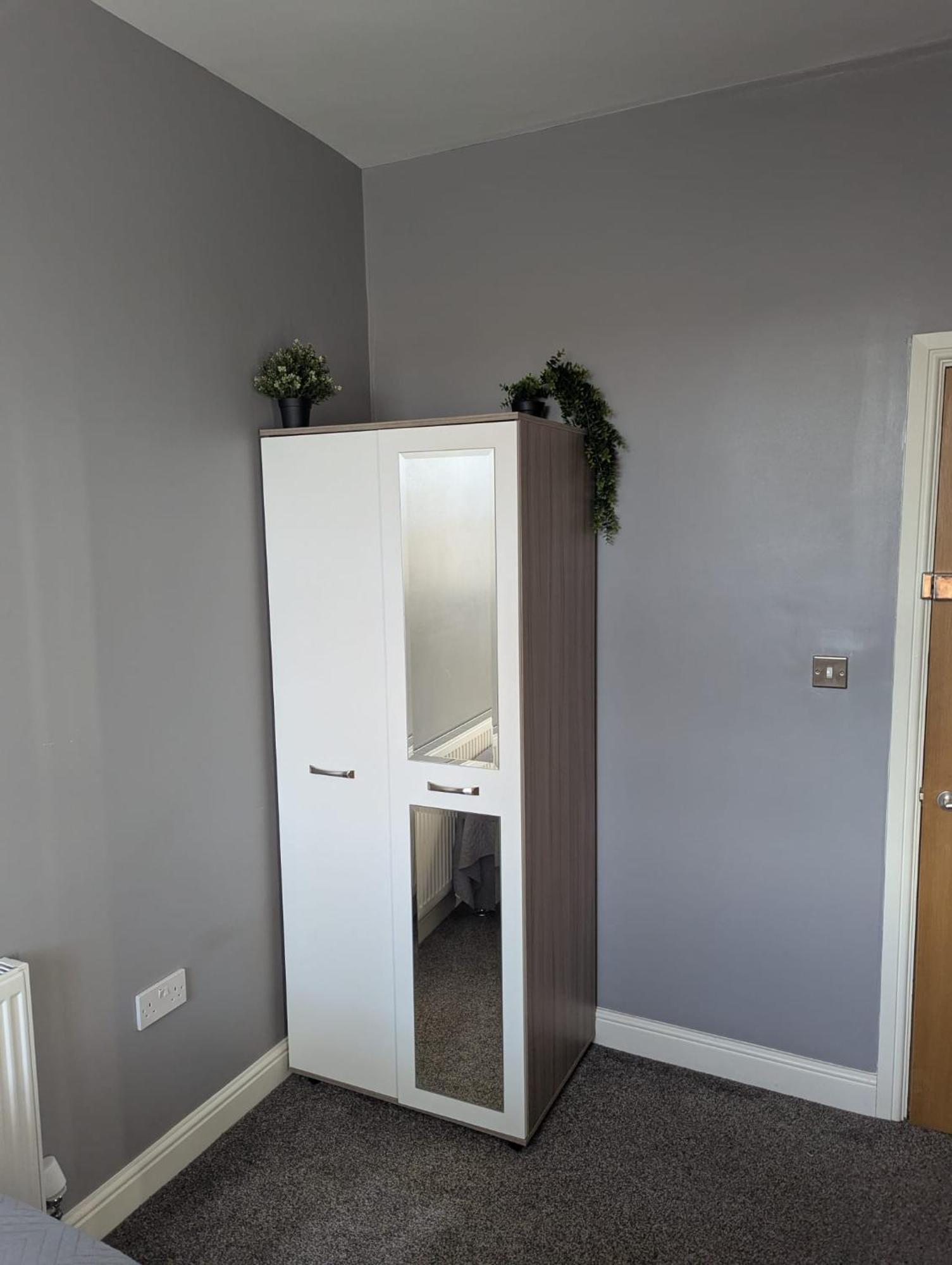 Darwin Stays - Service Accommodation In Newcastle Under Lyme City Centre エクステリア 写真